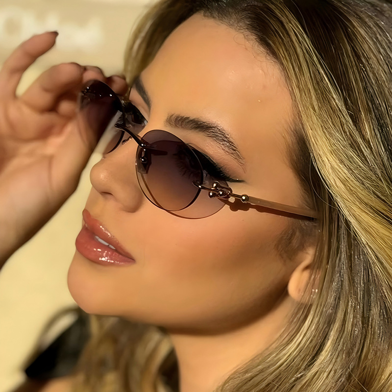 New Metal Frameless Oval Woman - Luxury Lifestyle Store recension och pris