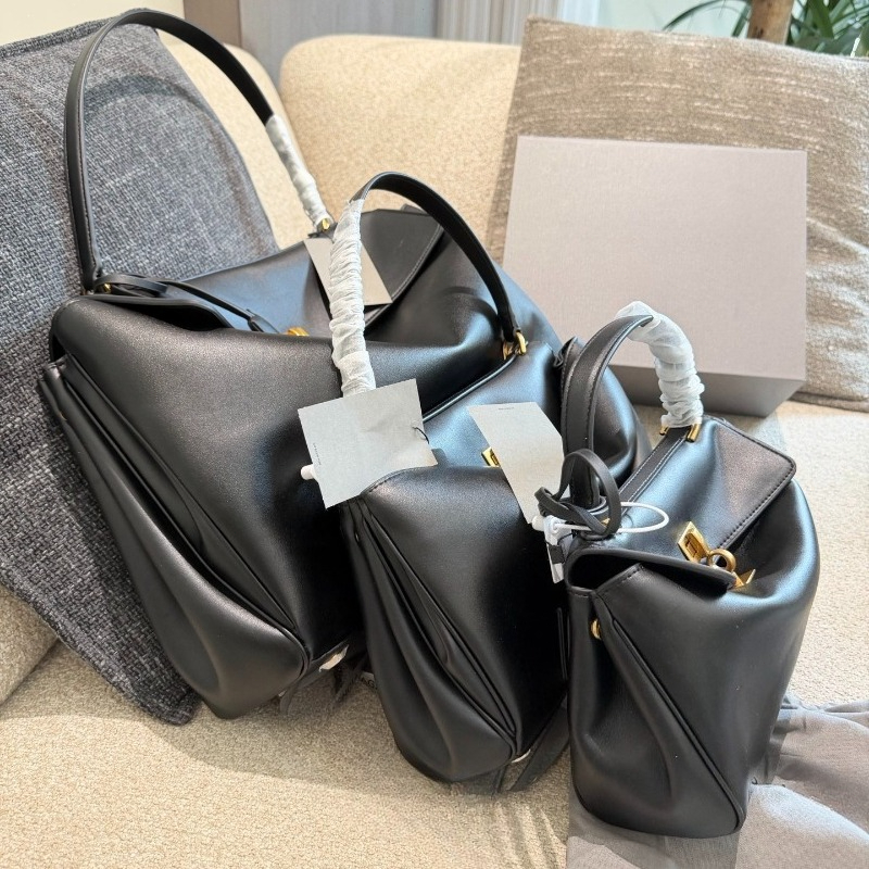 Multi Size Soft Genuine Cowhid - Luxury Lifestyle Store recension och pris