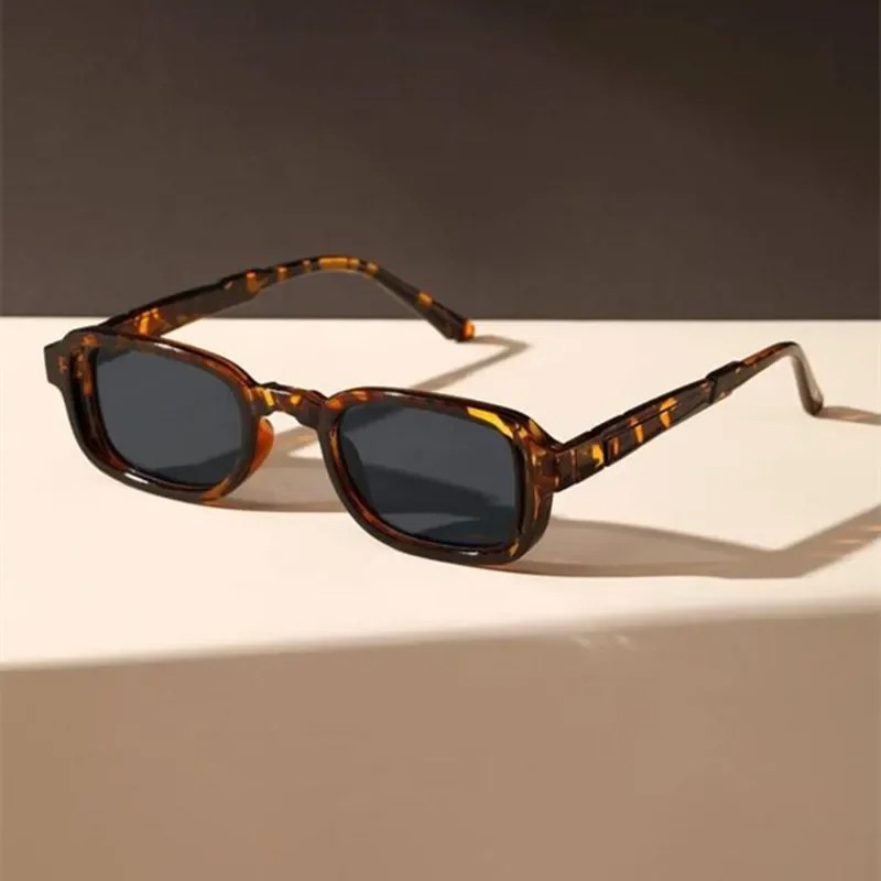 Luxurious Rectangle Sunglasses - Luxury Lifestyle Store recension och pris
